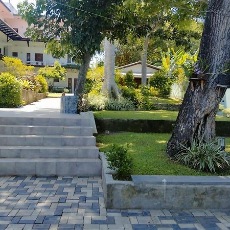 Ilamparuma Hotel Weligama Exterior photo
