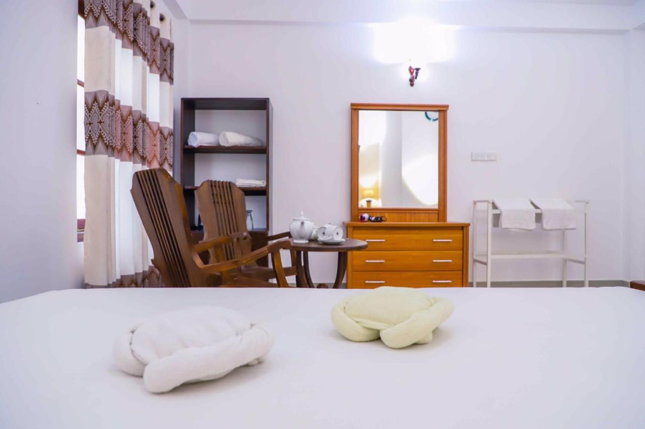 Ilamparuma Hotel Weligama Exterior photo